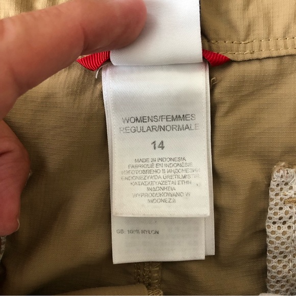 The North Face Women’s Shorts - Picture 7 of 9